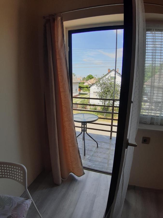 Minibali Apartmanok Siófok Zewnętrze zdjęcie