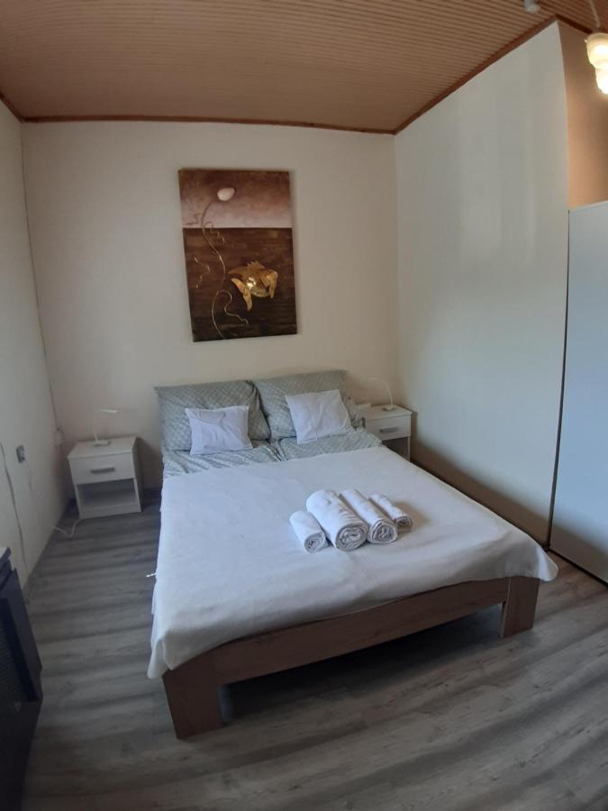 Minibali Apartmanok Siófok Zewnętrze zdjęcie